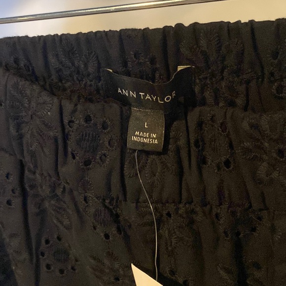 Ann Taylor NWT Black Embroidered Pants - Picture 6 of 6